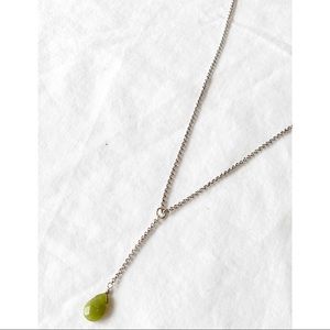 💍💫 Green stone teardrop necklace on silver chain